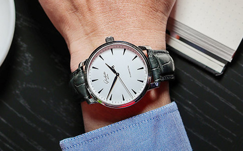 福州格拉蘇蒂表維修服務(wù)中心