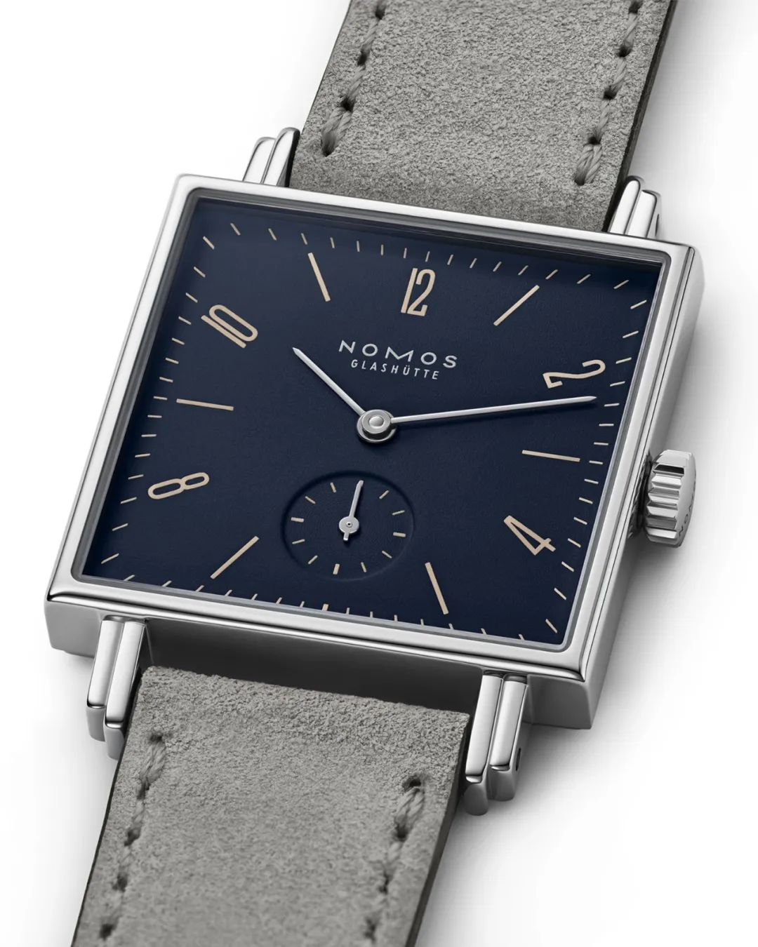 上海NOMOS表維修價(jià)目表