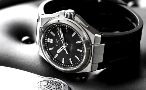 萬國手表維修服務地址（萬國手表如何正確調時）