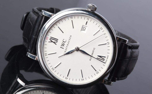 佛山萬(wàn)國(guó)售后服務(wù)中心(萬(wàn)國(guó)表帶涂油保養(yǎng))