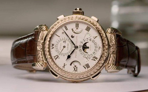 百達翡麗售后電話（如何處理百達翡麗表盤的銹斑）