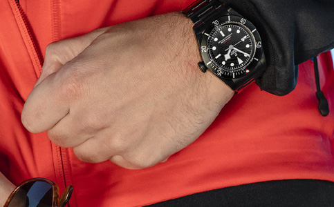 帝舵售后維修(帝舵手表生銹維修的專業步驟)