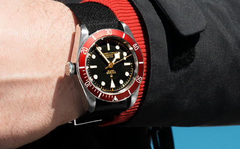 帝舵手表保修期多久（解決帝舵手表表機(jī)芯生銹的問(wèn)題）