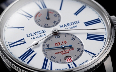 雅典官網客服電話(應對雅典手表表帶劃痕的困擾)